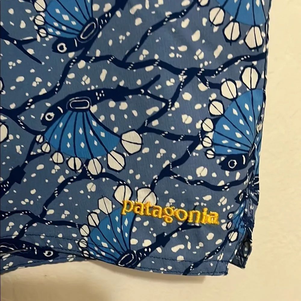 Patagonia Blue Fly Fish Design Swim Trunks Shorts Modern Resort Beach Pool - Picture 5 of 13